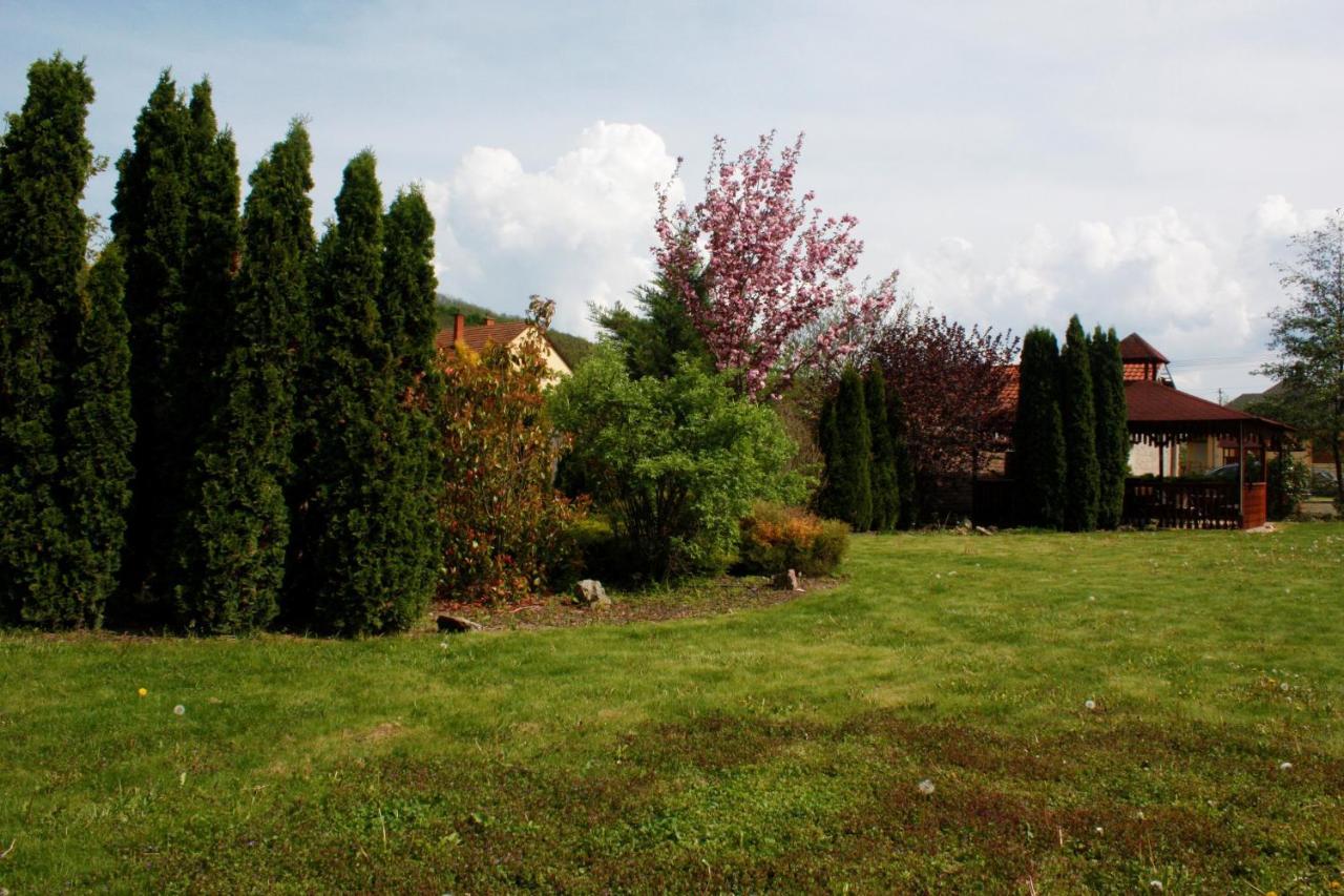 Ferienwohnung Ani Vendeghaz Egerszalók Exterior foto
