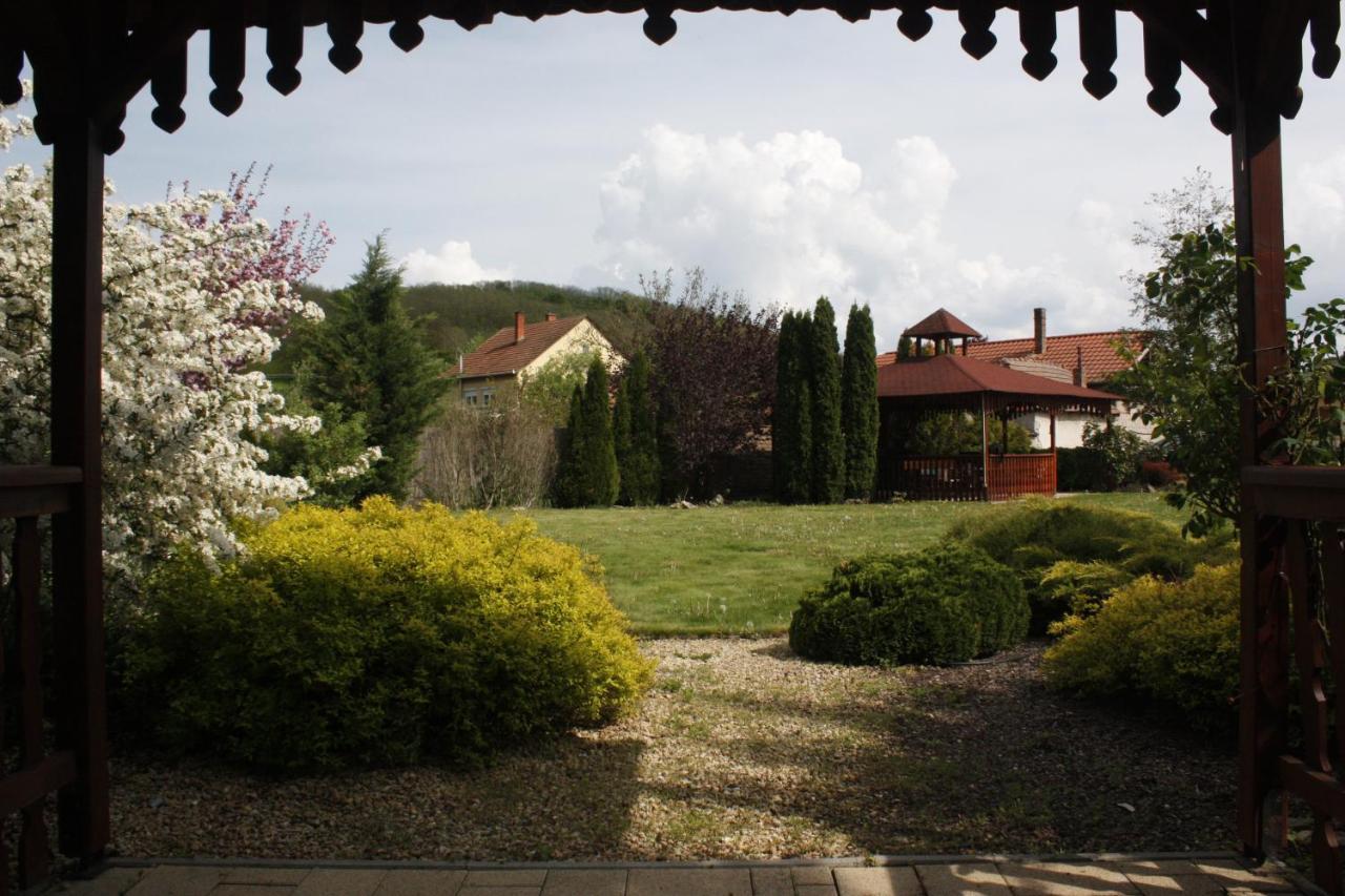 Ferienwohnung Ani Vendeghaz Egerszalók Exterior foto